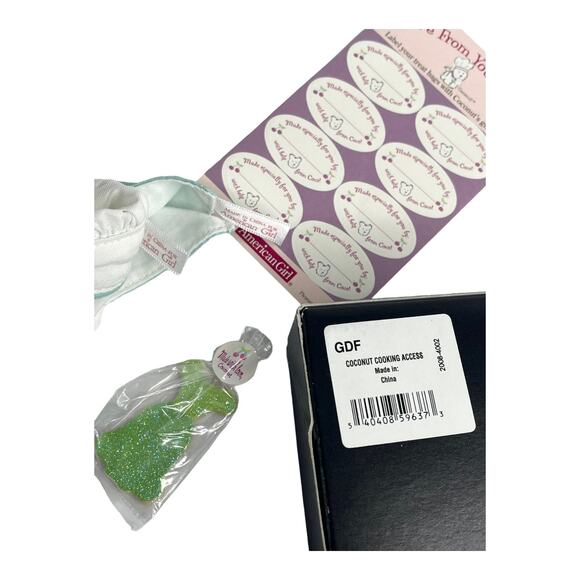 American Girl Today COCONUT COOKING ACCESSORIES Baking Chef Hat Scarf Cookie BOX - Picture 8 of 10